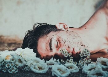 Psychological distress men face due to the pressure of being sole breadwinners